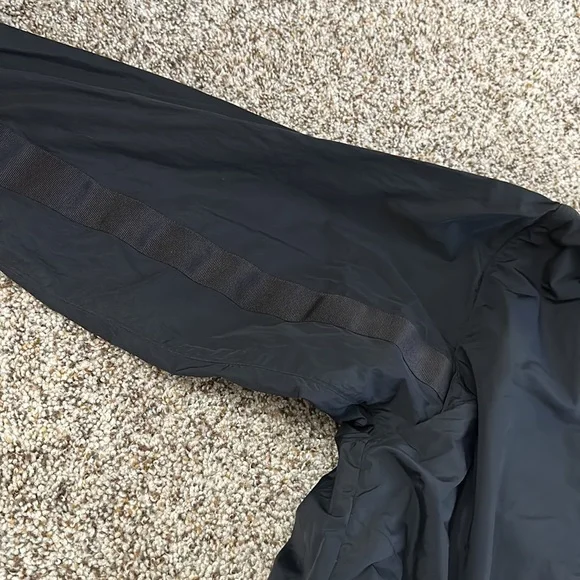 Allyson Felix Athleta Windbreaker - Picture 9 of 11